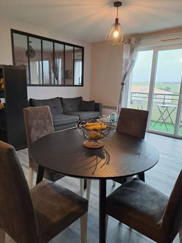 À louer : Appartement 3 pièces à CHAURAY avec piscine et stationnement !