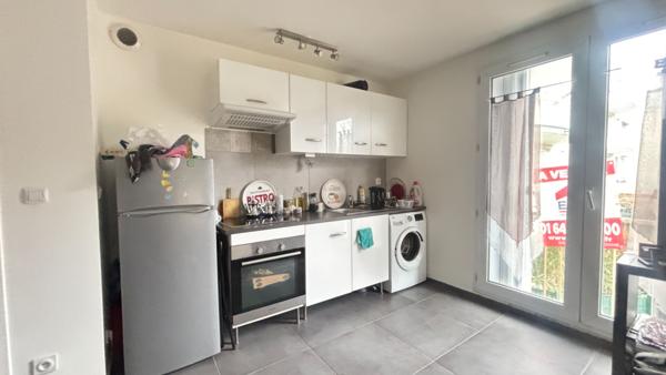 Appartement Evry Courcouronnes 1 pièce 23.5 m2