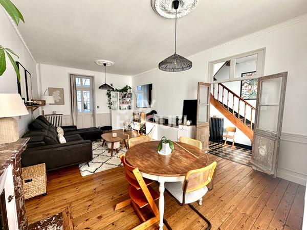 Maison de ville à Fontenay Le Comte avec jardin