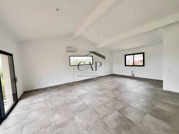 Ste lucie de porto vecchio (20144) Villa individuelle T4 avec jardin - Entre mer et montagne à Sainte-Lucie de Porto-Vecchio