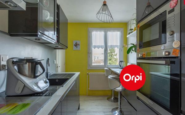 Appartement à vendre    3 pièces • 56 m2 Bron