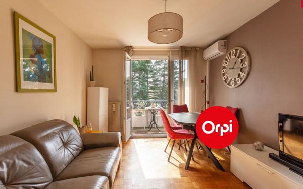 Appartement à vendre    3 pièces • 56 m2 Bron