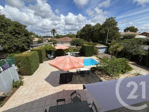 Maison à vendre  4 pièces - 109 m 2   ANDERNOS LES BAINS  - 33