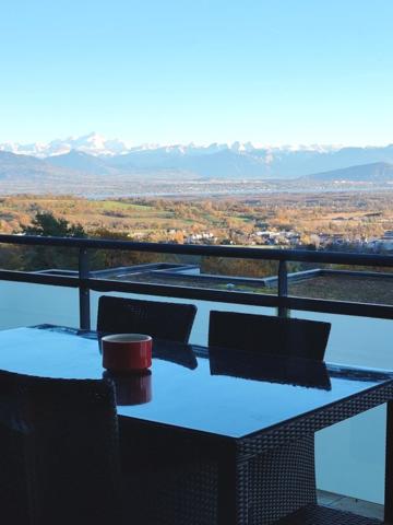 Vente / Appartement T4 à Gex (01170)
