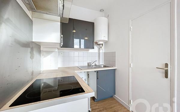 Maison à louer    2 pièces • 31,80 m2 Maisons-Alfort