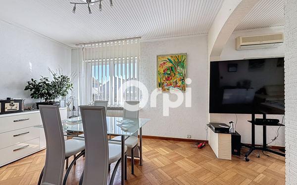 Maison à vendre    5 pièces •  Riedisheim