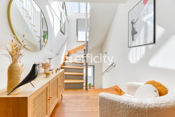 Maison
         8 pièces
        - 254 m² Bien prestige 835 000 € *