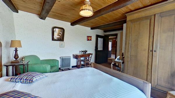 Maison à vendre : 40 gr grand’rue - Longchamp (88000) - 6 pièces, terrasse, jardin, garage, cave - Visite virtuelle sur demande