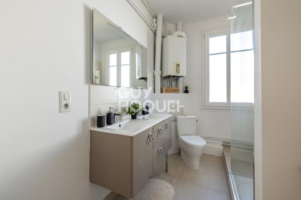 Appartement d'Exception à Puteaux - Élégance et Confort au 3ème Étage