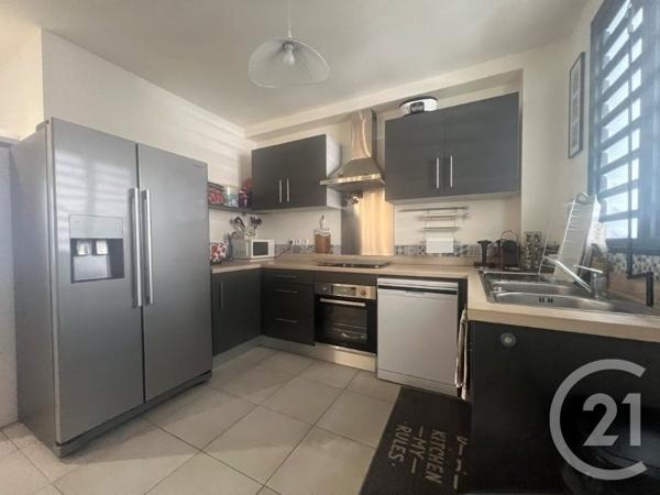 Appartement F3 à vendre  3 pièces - 70,60 m2 LA POSSESSION - 974
