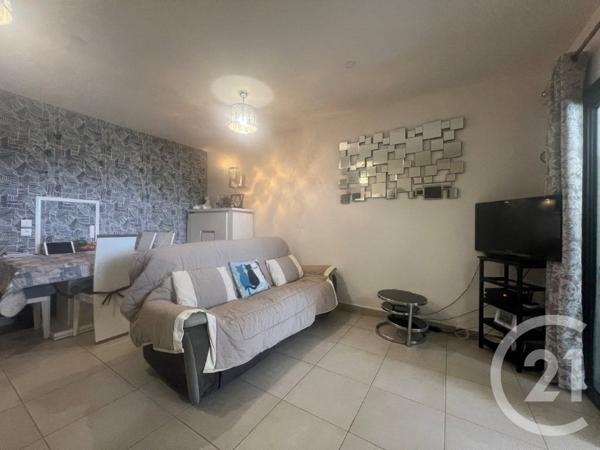 Appartement F3 à vendre  3 pièces - 70,60 m2 LA POSSESSION - 974