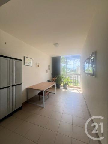 Appartement F3 à vendre  3 pièces - 70,60 m2 LA POSSESSION - 974