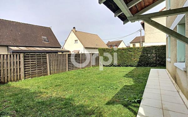 Maison à louer    5 pièces •  Saint-Pantaléon-de-Larche