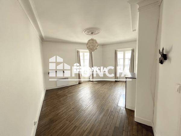 Location Studio 33.06 m² - 5 RUE CREBILLON Nantes 44000