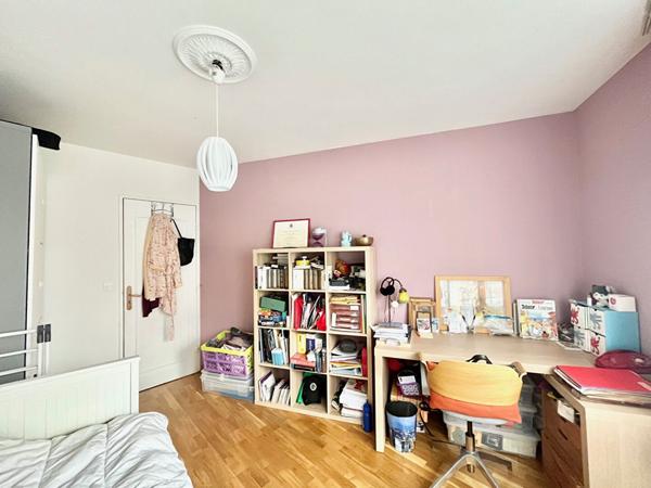 Appartement Caen 4 pièce(s) 90 m2 - rez de jardin - terrasse sud - cave - garage fermé