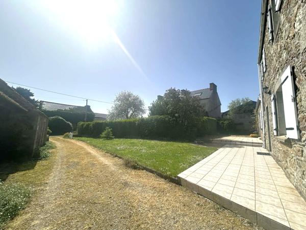 Plouider (29260) Maison de campagne, avec hangar