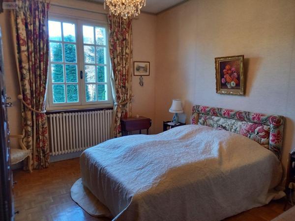 Maison à vendre à Vic-sur-Cère dans le Cantal (15800), ref : MG/2305