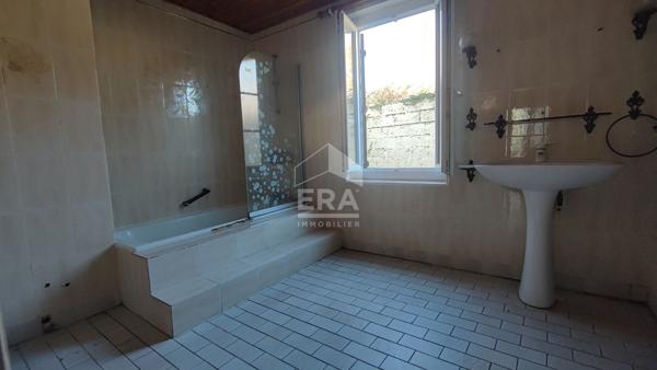 Maison entre Nogent-le-Rotrou et La Loupe