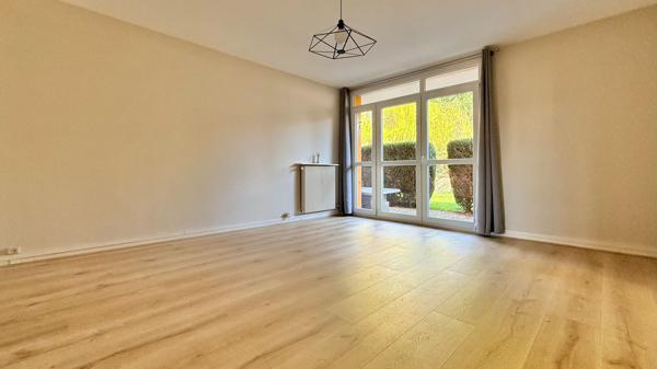 Appartement Corbeil Essonnes 3 pièce(s) 70.22 m2