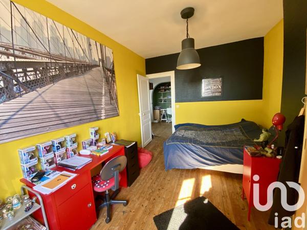 Maison 9 pièces de 184 m² à Château-Renault (37110)