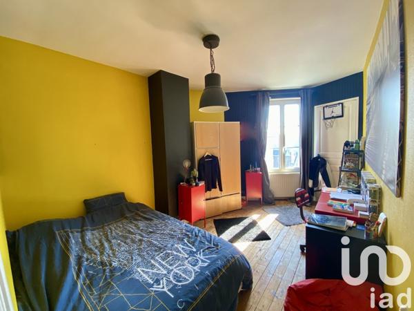 Maison 9 pièces de 184 m² à Château-Renault (37110)