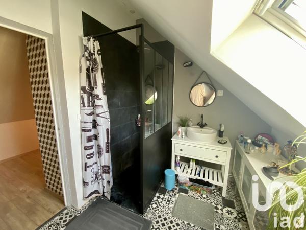 Maison 9 pièces de 184 m² à Château-Renault (37110)