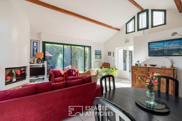 Généreuse maison familiale avec patio, jardin arboré et garage double