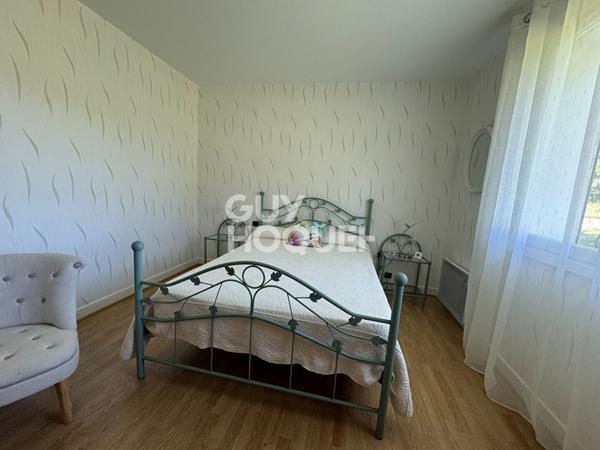 Maison d'architecte avec piscine et parc