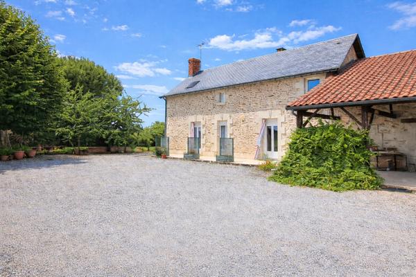 86140 LENCLOITRE Maison Lencloitre - 152.56 m2