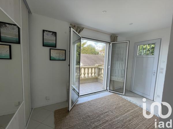 Location appartement 3 pièces 74 m² Soisy-sur-Seine