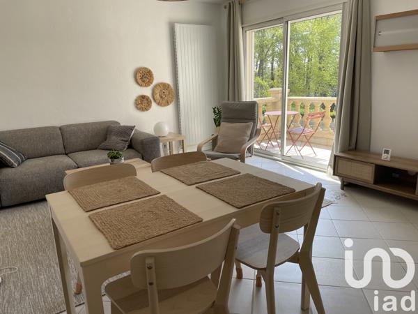 Location appartement 3 pièces 74 m² Soisy-sur-Seine