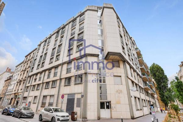 Appartement 1 pièce                                        - 69007 LYON Réf : 213931