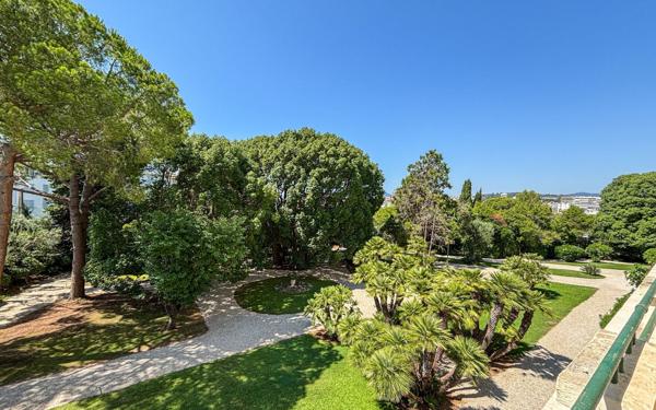 Appartement à vendre    5 pièces • 147,26 m2 Cannes