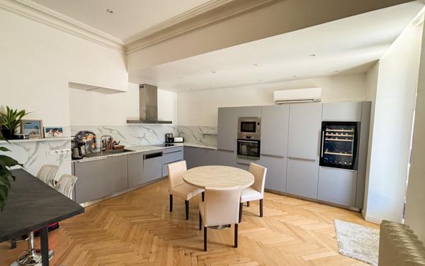 Appartement à vendre    5 pièces • 147,26 m2 Cannes