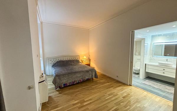 Appartement à vendre    5 pièces • 147,26 m2 Cannes