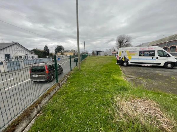 Dpt Hautes Pyrénées (65), à vendre TARBES terrain