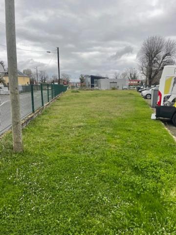 Dpt Hautes Pyrénées (65), à vendre TARBES terrain
