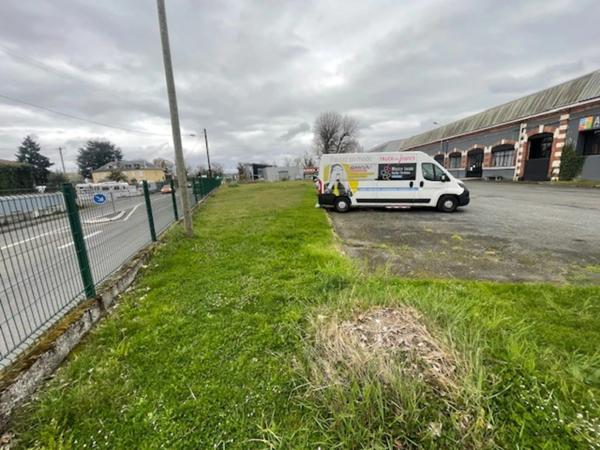 Dpt Hautes Pyrénées (65), à vendre TARBES terrain