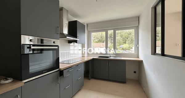 Location Appartement 3 pièces 61.5 m² - Laon 02000