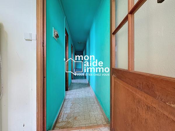 Deux maisons et garage