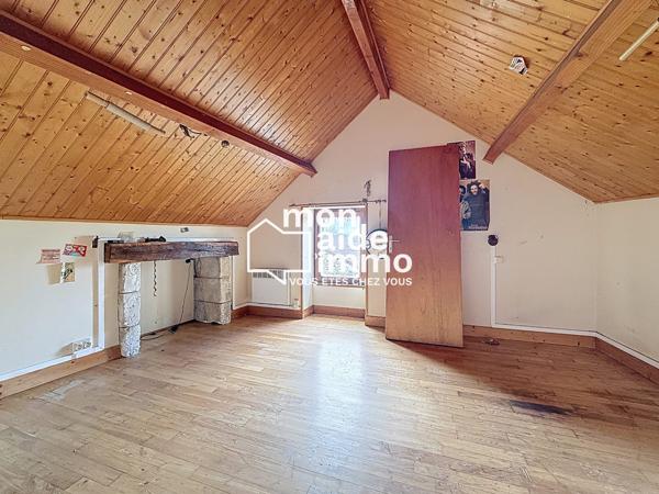 Deux maisons et garage