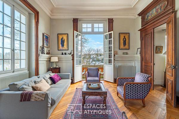 Triplex familial chargé d’histoire à deux pas de la Section Internationale de Sèvre.