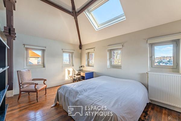 Triplex familial chargé d’histoire à deux pas de la Section Internationale de Sèvre.