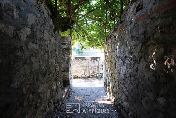 Grande maison de notable avec piscine et dépendance