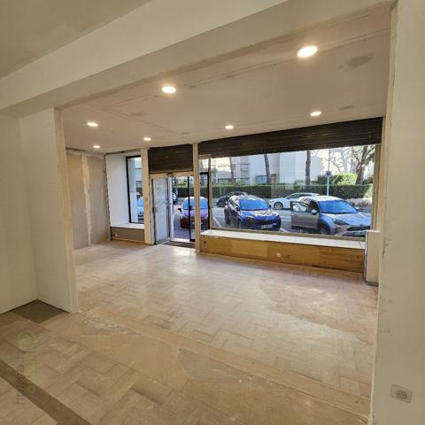 Bureau à CAGNES SUR MER (06800)