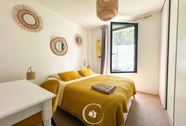 Baron (33750) VILLA ARCHITECTE T7 - 6 CHAMBRES - PISCINE - GARAGE