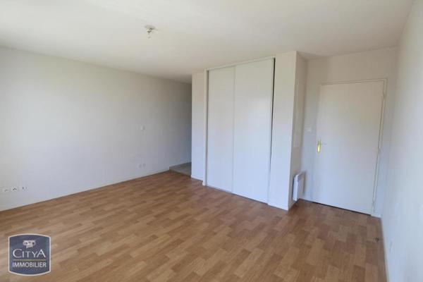 Appartement à louer 1 pièce 27.47m²