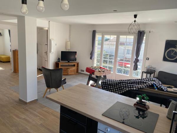 Charmante villa à Six-Fours-les-Plages, idéale pour 2 familles ou investissement locatif