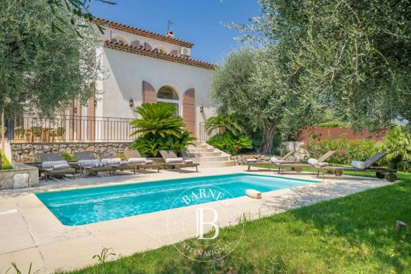 Grasse, Maison 6 Chambres -  215 m² à vendre
