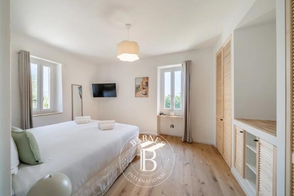 Grasse, Maison 6 Chambres -  215 m² à vendre